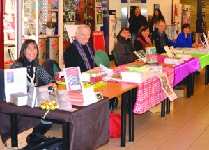 Lors des dédicaces à Carrefour Market Belley 