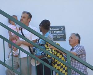 Dévoilement de la plaque