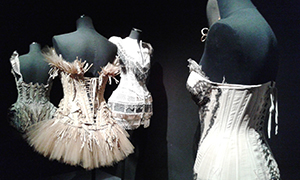 Corsets emblématiques ballad et vous expo 2015