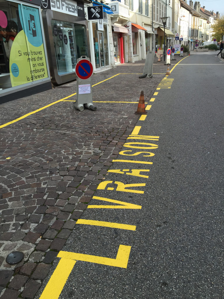 Belley place livraison grande rue ballad et vous