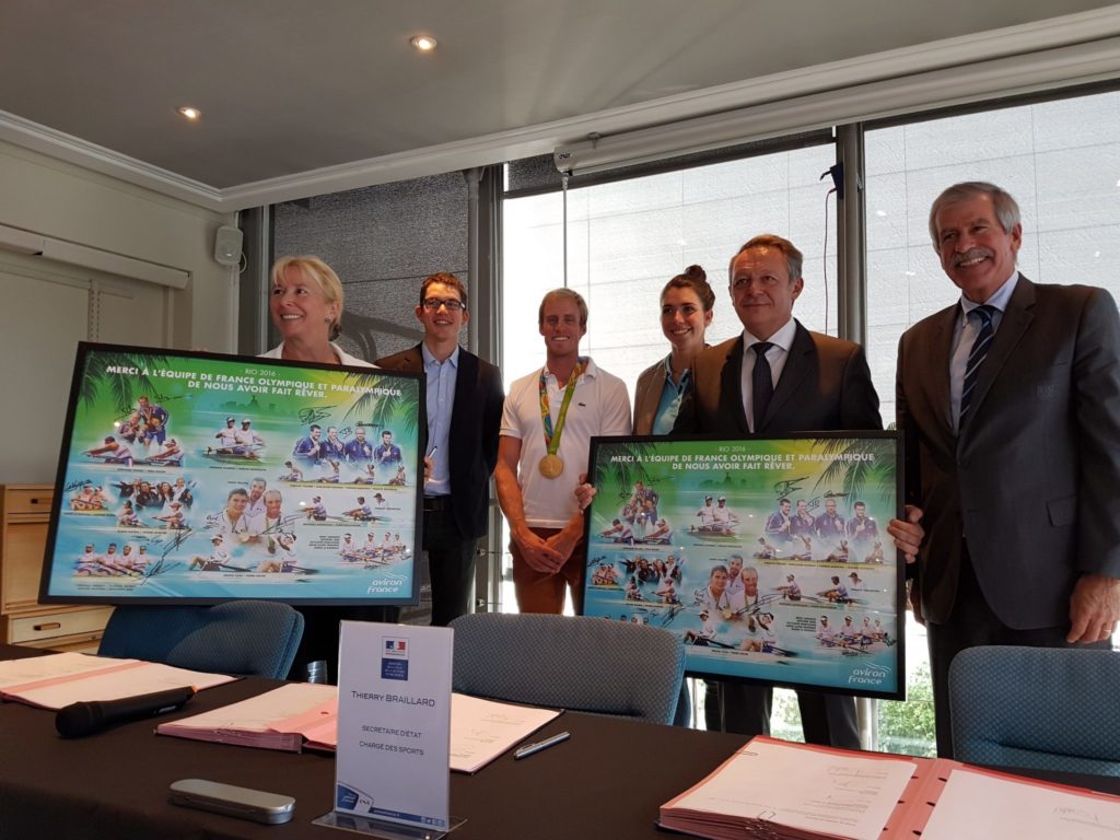 04_10_16signaturepartenariatcnr_ffaviron-ballad-et-vous