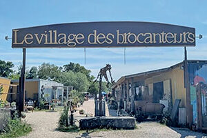 Village-des-Brocanteurs-L’entrée-du-village-ballad-et-vous